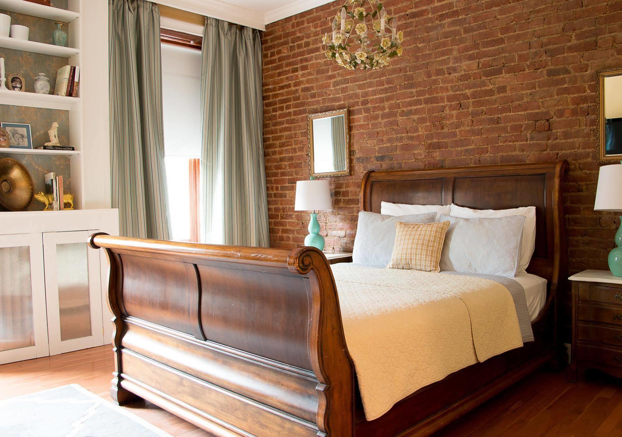 255West Guesthouse Ню Йорк Екстериор снимка
