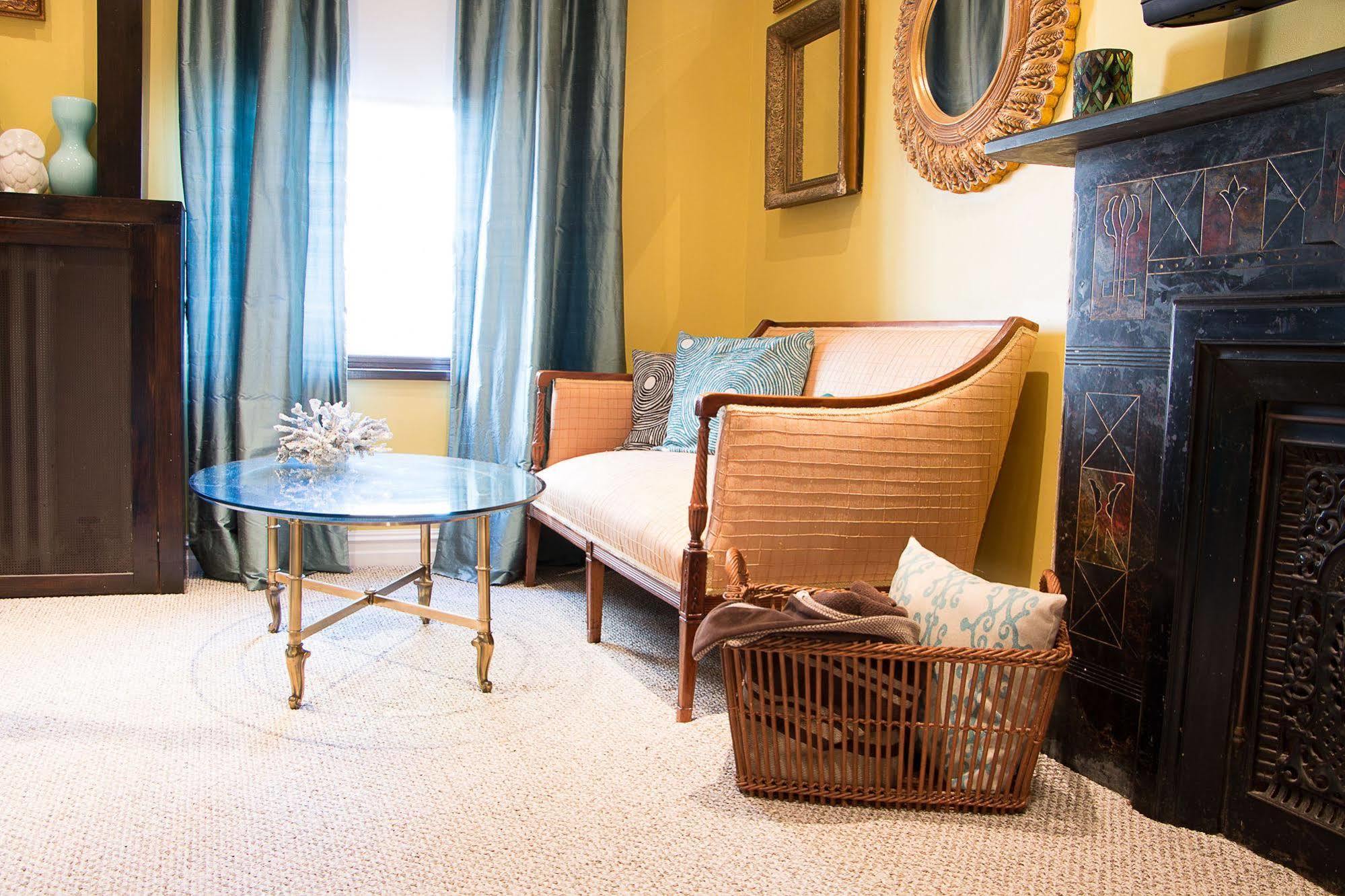 255West Guesthouse Ню Йорк Екстериор снимка