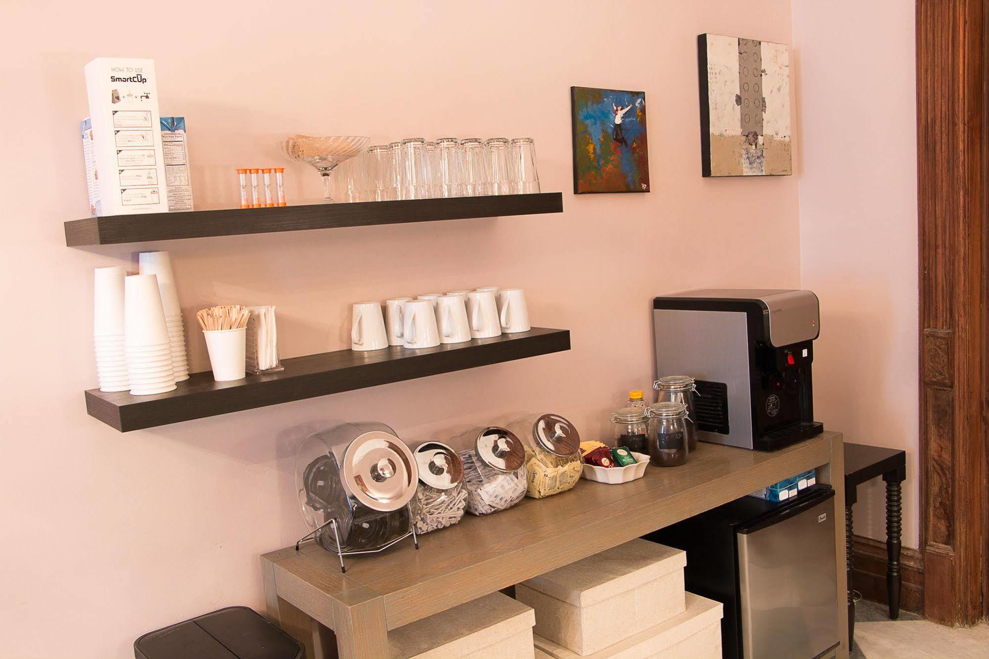255West Guesthouse Ню Йорк Екстериор снимка